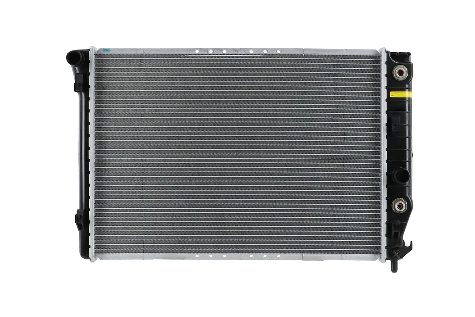 CU1885 Aluminum Radiator for 1997-2002 2003 2004 Chevrolet Corvette V8 5.7L AT Foto 4 de 4