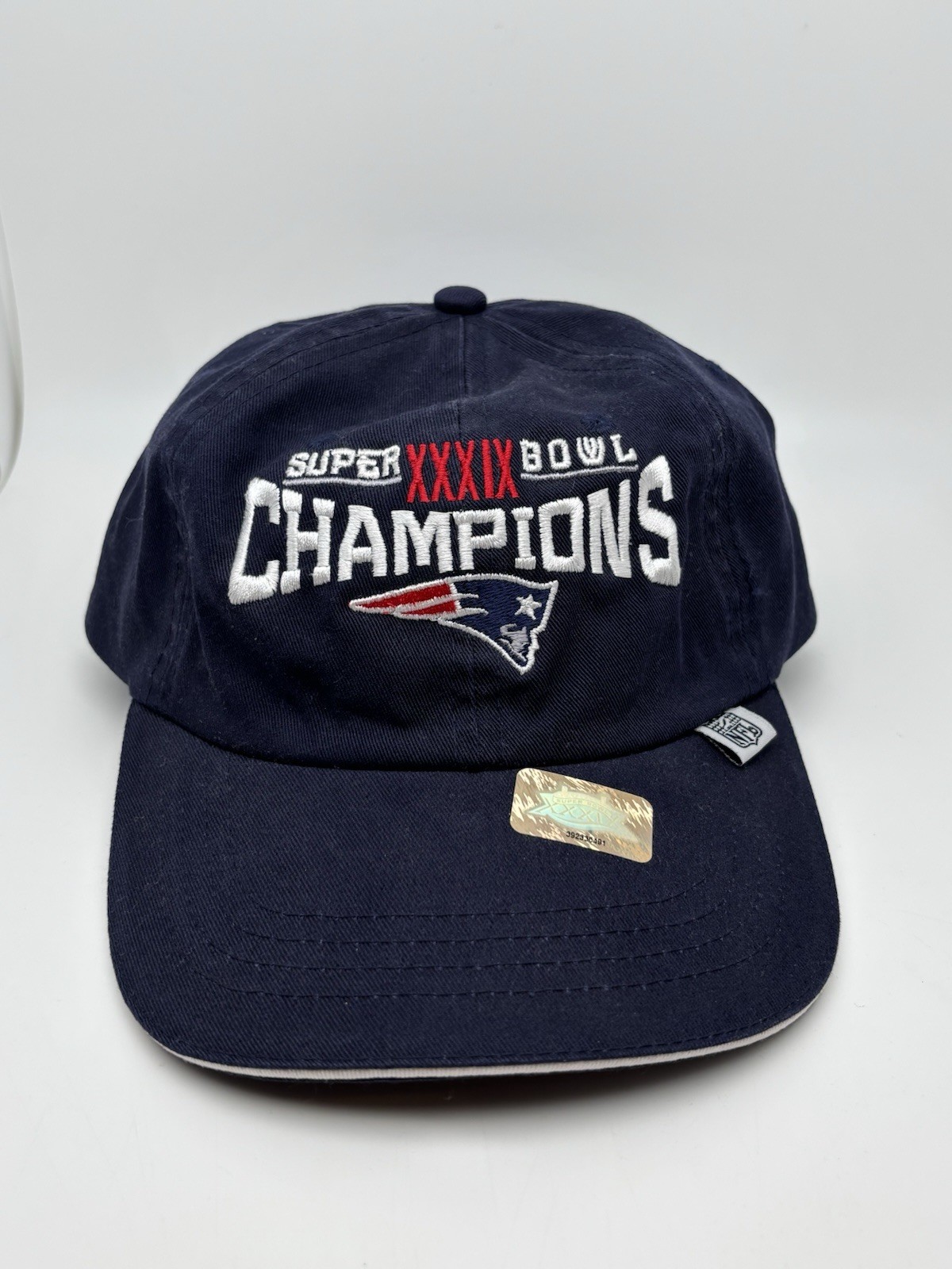 Reebok NFL Patriots Super Bowl XXXIX Champions Cap with tags
