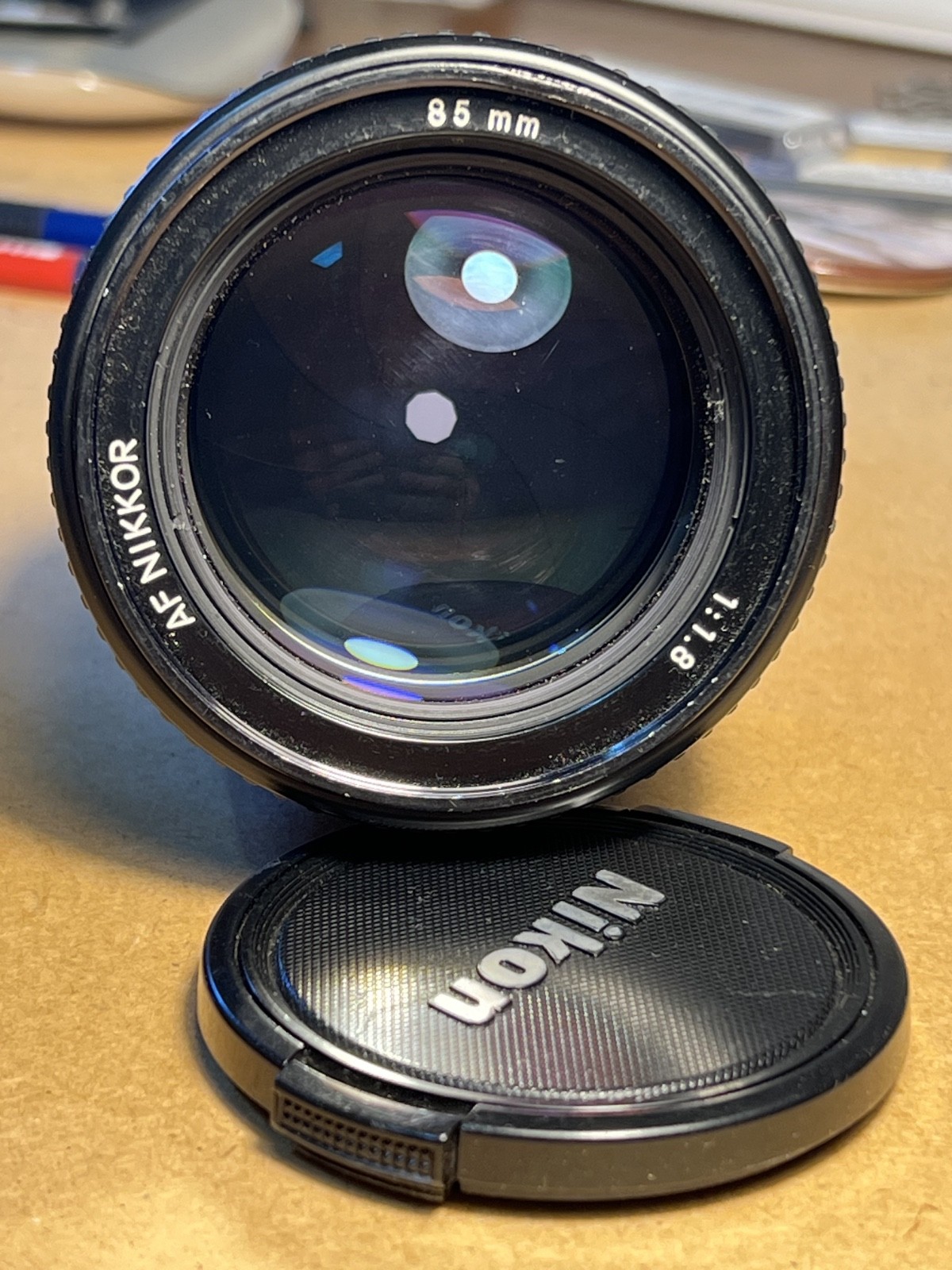 NIKKOR 85 F 1:1.8 AF