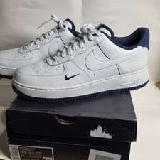 Nike Air Force 1  07 LV8 Photon Dust Midnight...