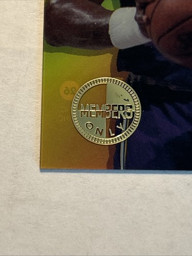 1994-95 Topps Stadium Club #26 Clear Cut Members Only Karl Malone - Picture 3 of 3
