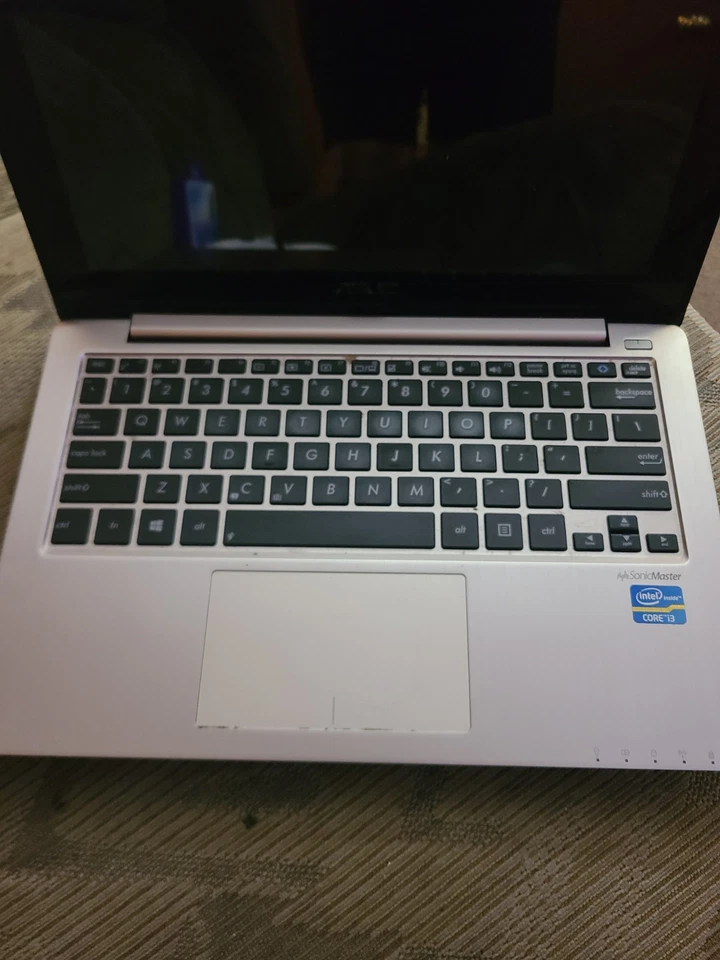 ASUS VivoBook Q200E Intel Core i3-3217U 1.8GHZ Win 10 Pro New 256GB SSD w/Charge - Image 2 of 2