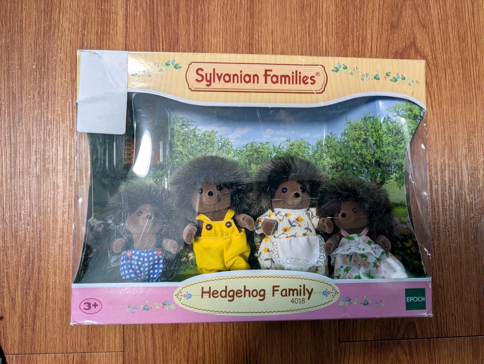 Sylvanian Families Hedgehog Family SYL4018