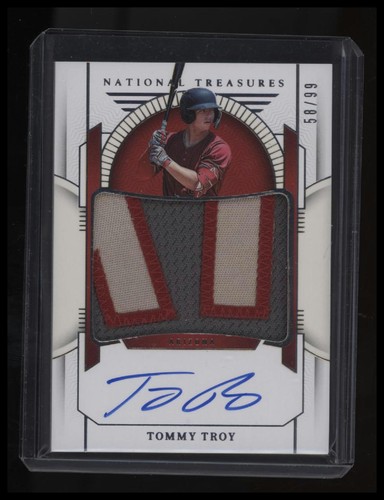 2024 Panini Tesori della Nazionale Tommy Troy Prospect Materiale Firme #/99 - Foto 1 di 2