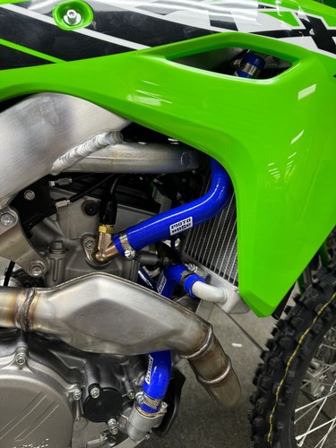 KX450 X SR 2024 - 2026 MOTO HOSE Works Silicone Y Radiator Hose BLUE 24-331YWB - Picture 3 of 14