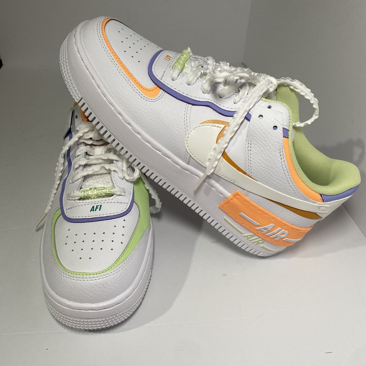 お洒落なマルチカラー★【Nike AIR FORCE 1】SHADOW DX3718-100 NIKE Air Force 1 Shadow DX3718 100 - Shiekh