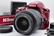 Nikon D3300 24.2 mp camera AF-s dx 18-55 w vr lens Red