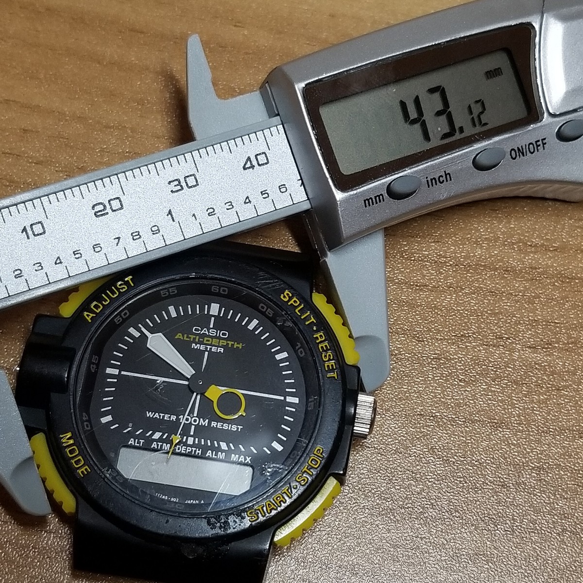 RARE Casio ARW-320 Alti-Depth Meter Watch Cool Tech Analog RARE Casio ARW-320 Alti-Depth Meter Watch Cool Tech Analog