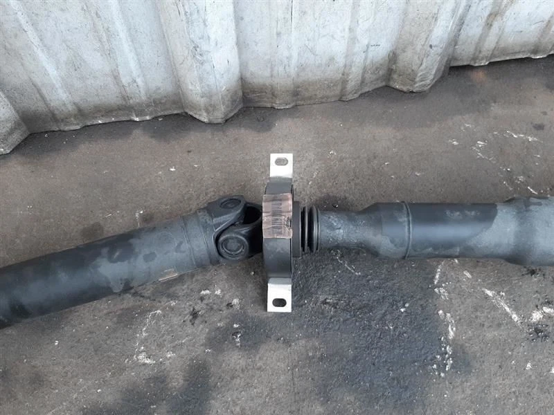 Hélice de eixo de transmissão traseira BMW F31 328d tipo AWD diesel 26108642910 - Imagem 4 de 4