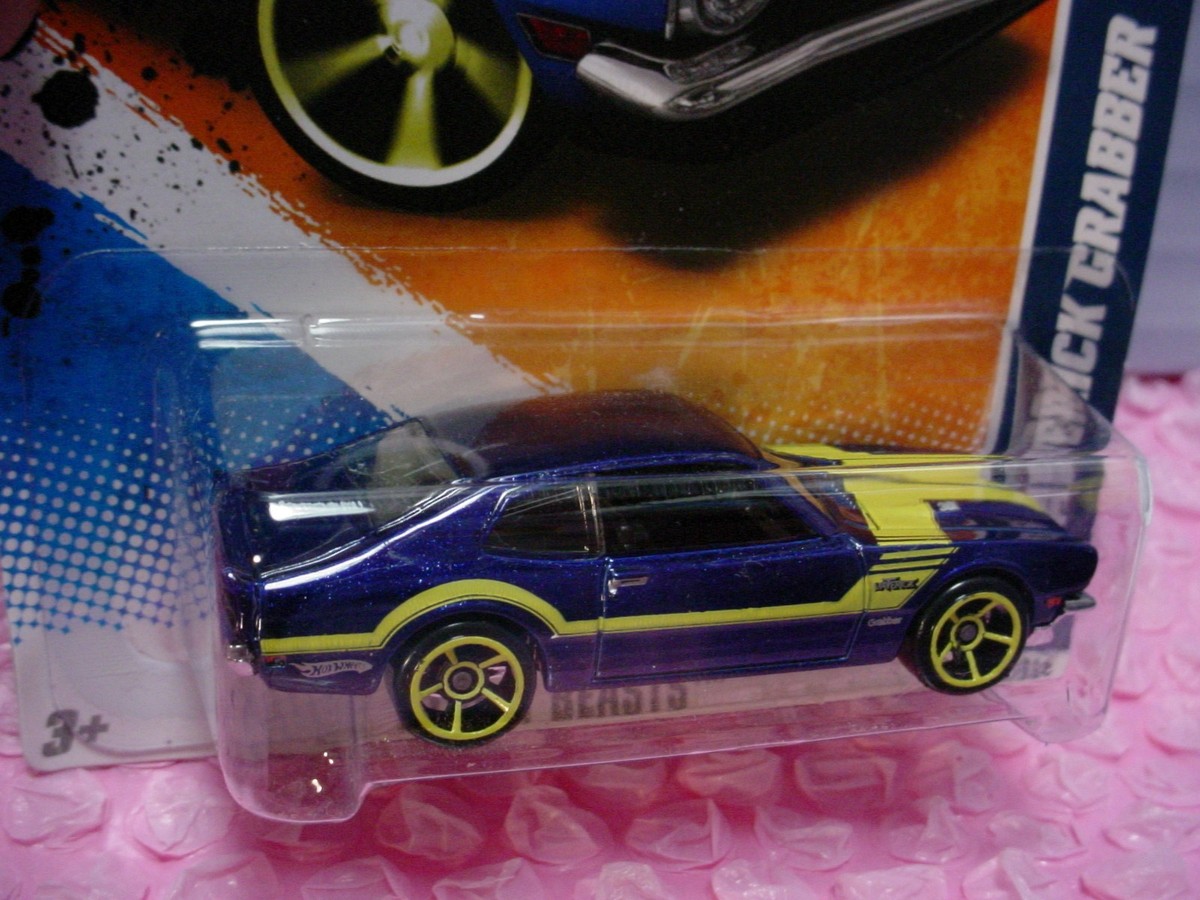 2011 Hot Wheels '71 MAVERICK GRABBER #81∞metallic blue; yellow
