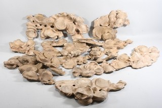 Q84H91 Lotto decorazioni barocche nuvole legno intagliato XVIII secolo
