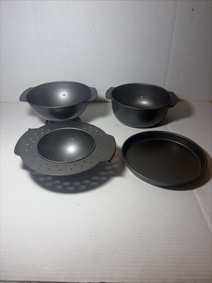 Betty Crocker Bake 'n Fill Flip & Decorate Bake Pan 4 Piece Baking Set Cake