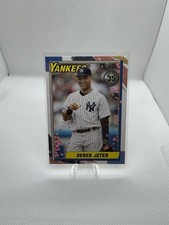 Derek Jeter 1990 edición de cerezo Topps edición de Japón 2025 variación New York Yankees