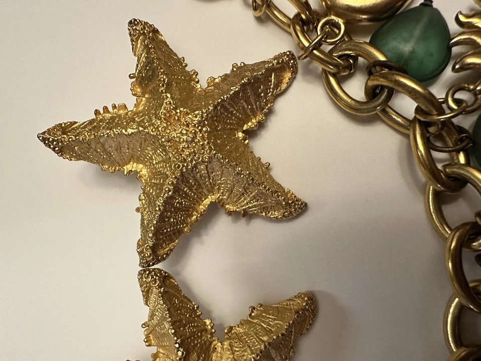 Pulsera temática Carolee Beach. Con un par de pendientes   Foto 4 de 4