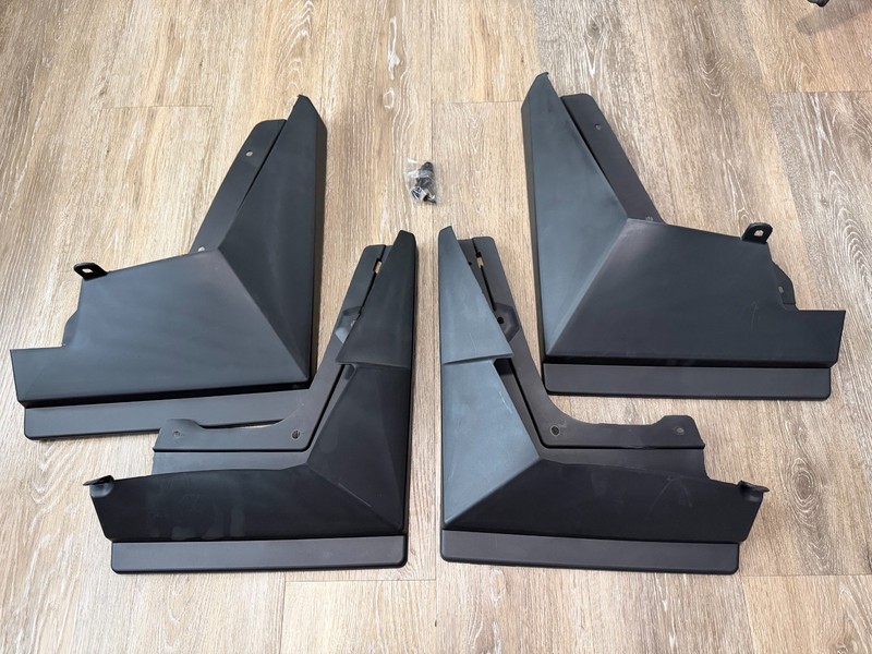 Mud Flaps for Tesla Cybertruck 2024 2025 2026 T-Launch