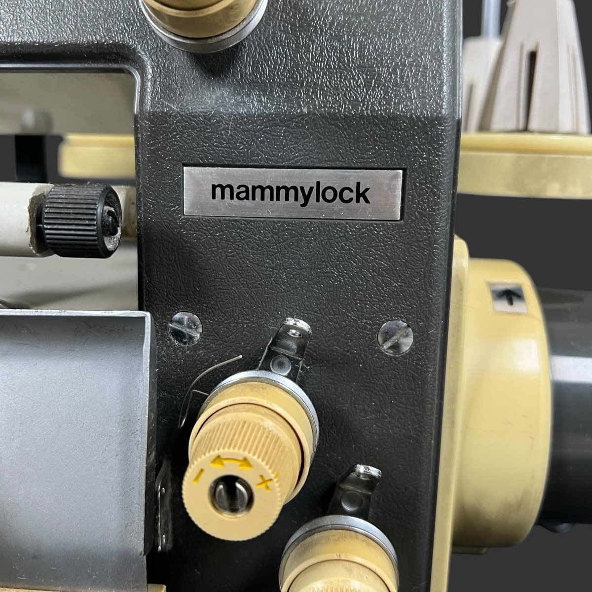 Vintage Mammylock Model ML-4 Sewing Machine Mima Seiki Mfg. Co