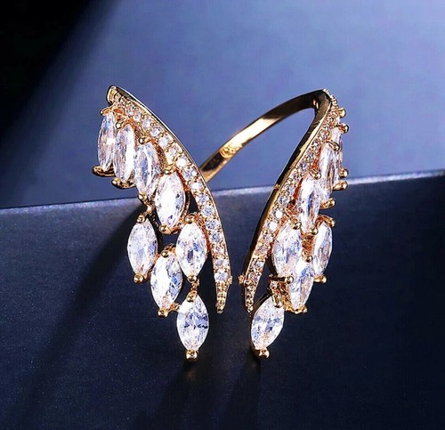 Anello 3Ct Taglio Marquise Diamante Simulato Forma "V" Placcato Oro Giallo 14k Sliver - Foto 2 di 11
