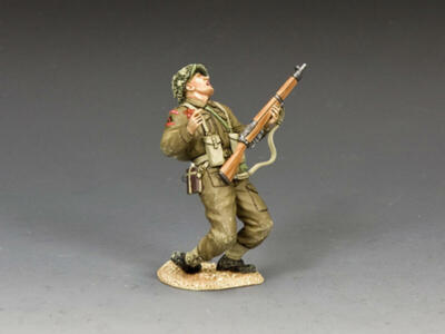 KÖNIG UND LAND - D D DAY DD357(B) Soldat wird erschossen! (mit Sandfuß) DD357B