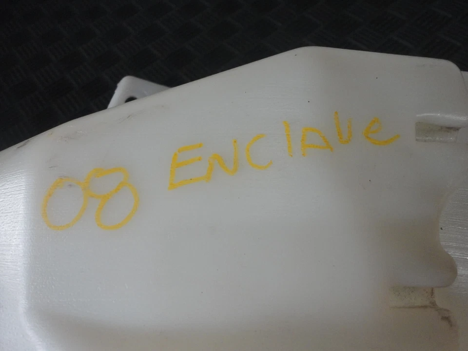 Buick Enclave 2008 parabrisas lavadora depósito de líquido Foto 2 de 4