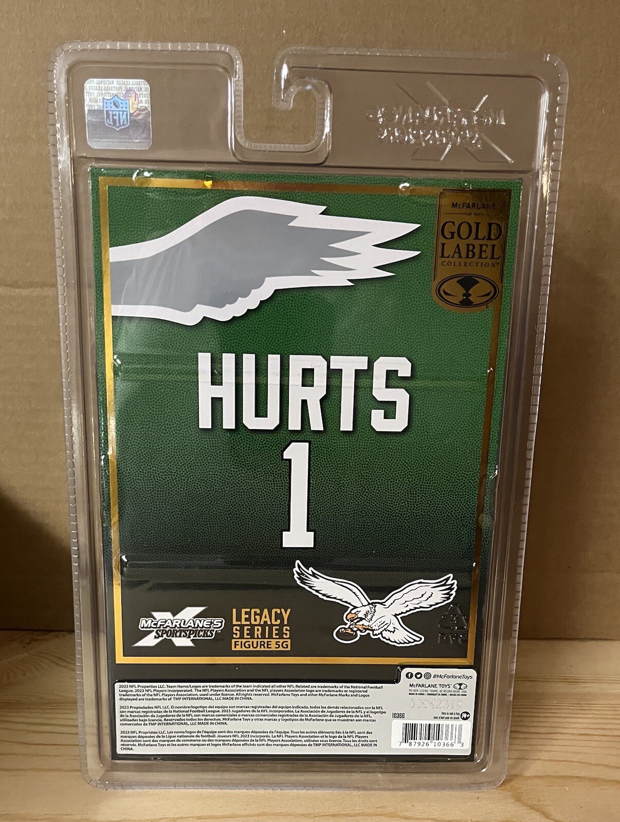 Jalen Hurts Philadelphia Eagles NFL McFarlane Kelly Green Jersey Gold Level