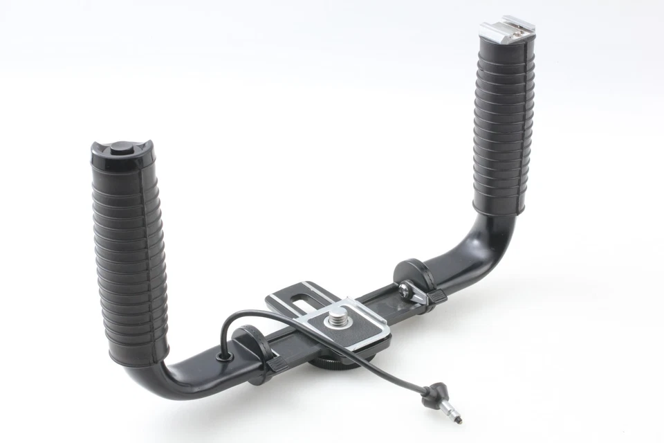 "NEAR MINT " Hasselblad 46132 Double Dual Handgrip 500 el EL/M Flash Bracket - Image 3 of 4