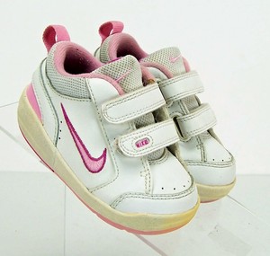nike baby pink sneakers