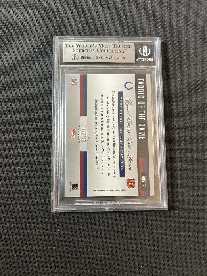 Combos Pop 1 2006 Leaf Fabric of the Game #12 Peyton Manning/Carson Palmer/50 Foto 3 de 4