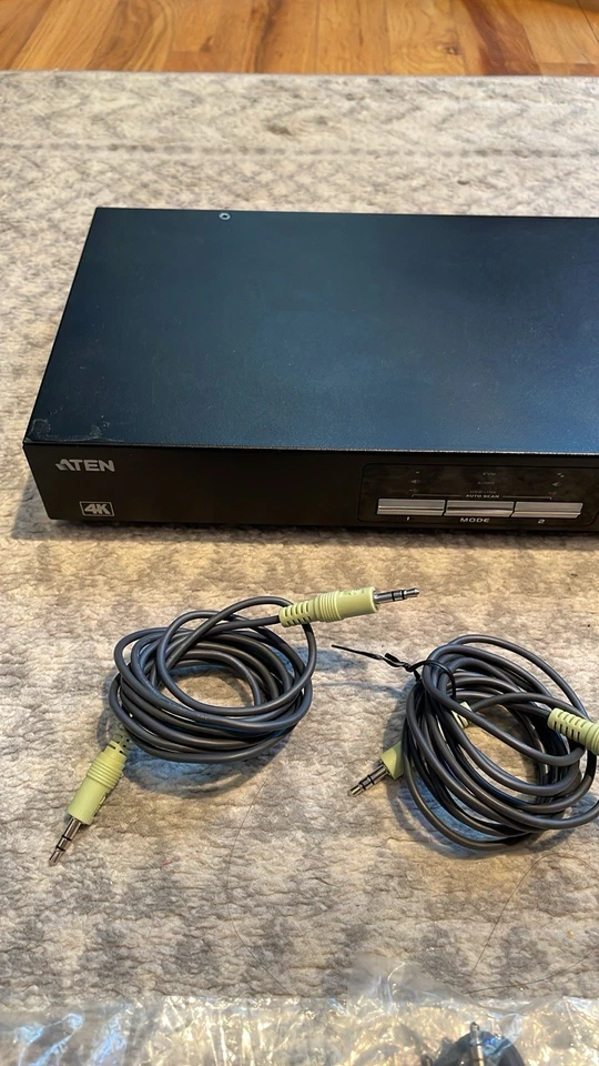 ATEN CS1942DP 2-Port USB 3.0 4K Dual Display DisplayPort KVMP Switch - Image 4 of 4