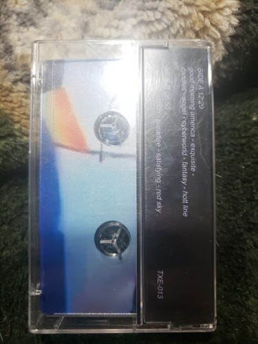 Luxury Elite New Classics Vaporwave Cassette Tape Expanding Earth Chillwave - Picture 2 of 2