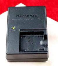 Genuine Olympus LI-41CBA LI-41C Battery Charger for LI-42B LI-40B Built in Plug