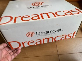 SEGA DreamCast Console (HKT-3000) & Controller with 2 games and BOX and Manual