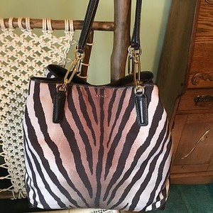 coach zebra tote
