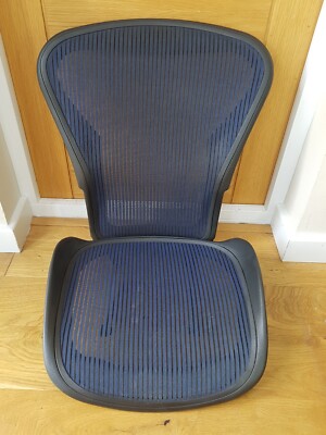Herman Miller Größe B Netzset Rückenlehne und Sitz blau für Aeron Stuhl