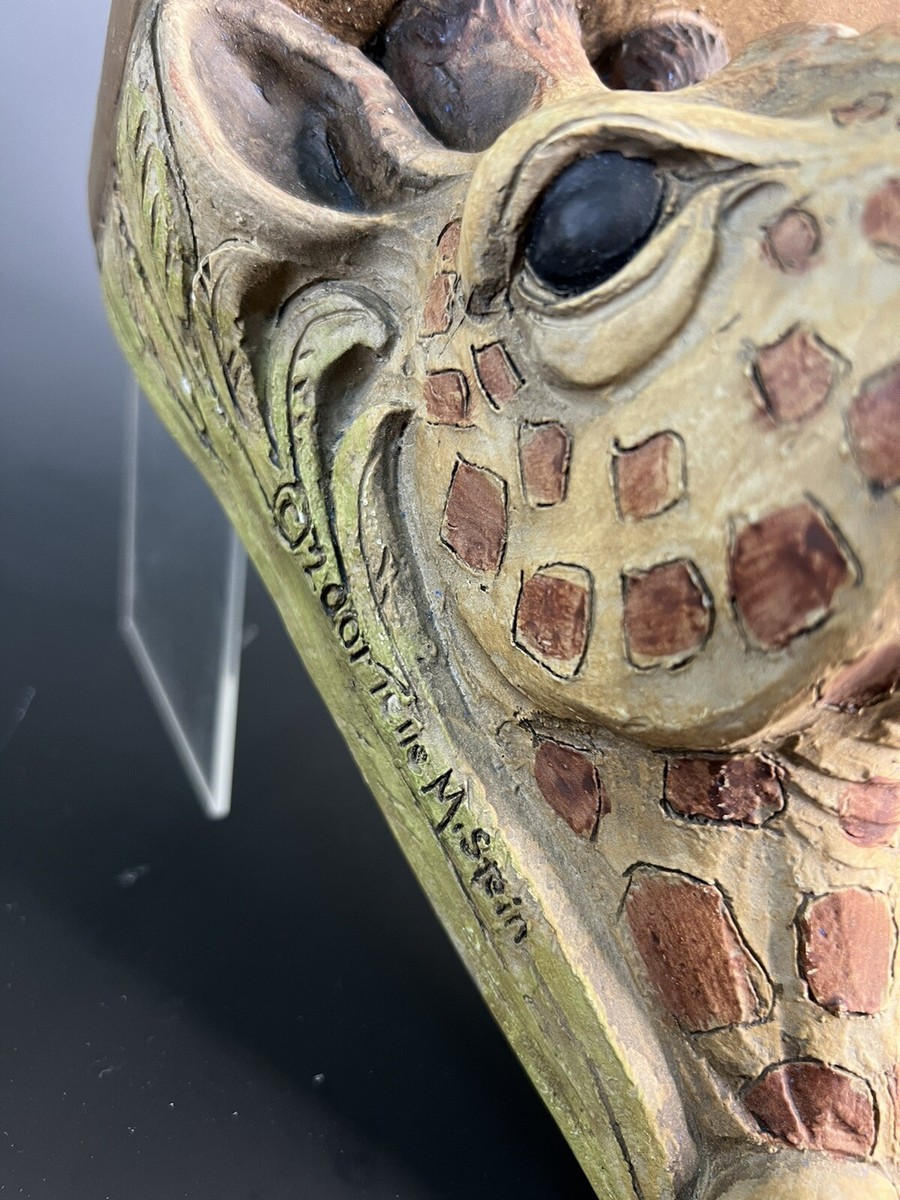 置物 rr 2001 STONE BUNNY SIGNED TELLE M. STEIN RESIN GIRAFFE'S HEAD