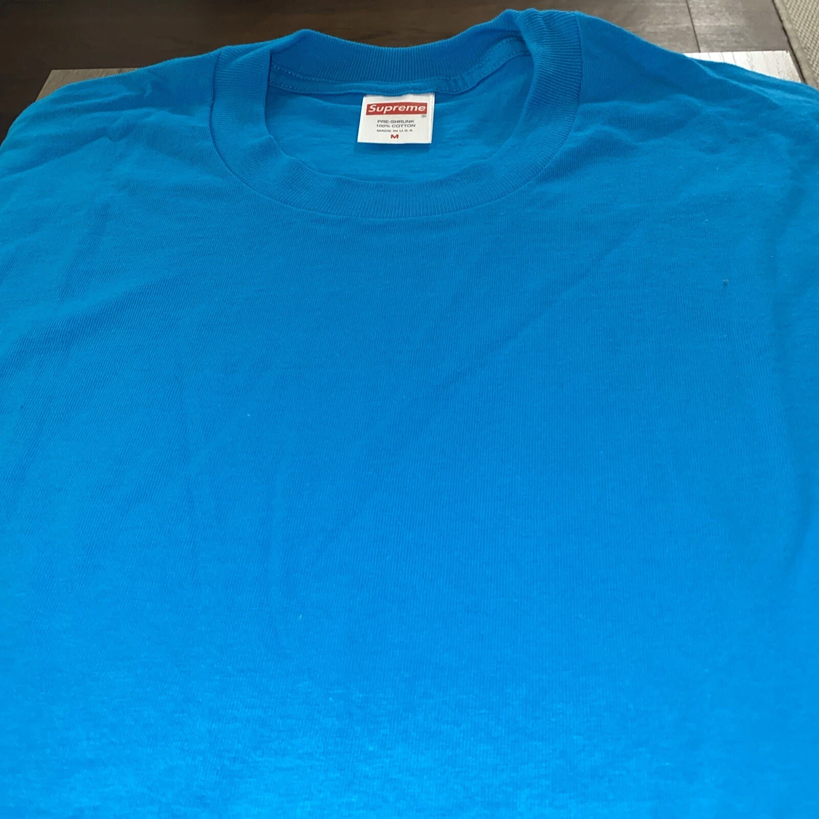 Tee shirt blanc suprême bleu/sarcelle taille M