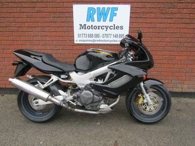 Honda Vtr 1000 Firestorm 1997 P Reg Only 22 904 Miles Excellent Cond Ebay