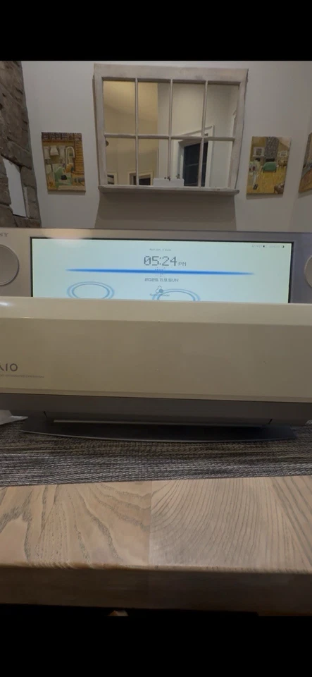 Sony Vaio PCV W20 Desktop All-in-one 50/60Hz, Windows XP Home Edition - Image 2 of 4