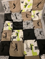 Brand New Baby Quilt Giraffes Square Quilted Black Grey 41x57