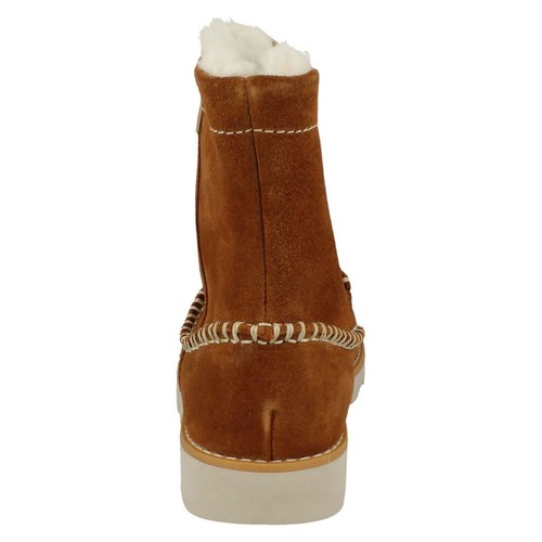 Girls Clarks Crown Piper Suede Leather Winter Boots F & G Fittings - Picture 29 of 31