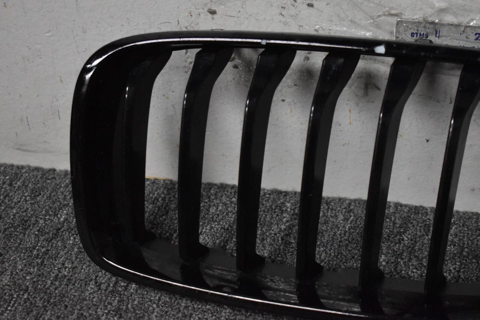 BMW 435I 2014-2015 PARRILLA LADO IZQUIERDO FÁBRICA OEM Foto 2 de 4