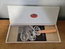 Vintage Schneider Cake Breaker In Box Unusual Peach Color