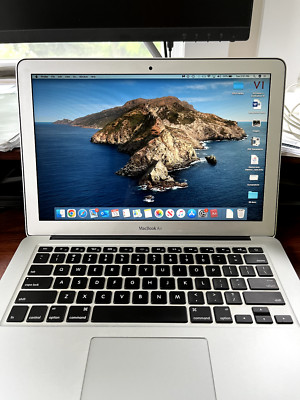 Apple MacBook Air 13'', Mid 2012 (128GB SSD, 1.8 GHz Intel Core i5, 4GB RAM) 