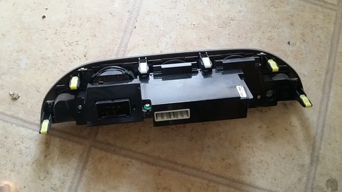 TOYOTA CAMRY HEATER CONTROL CLIMATE CONTROL - Picture 2 of 3