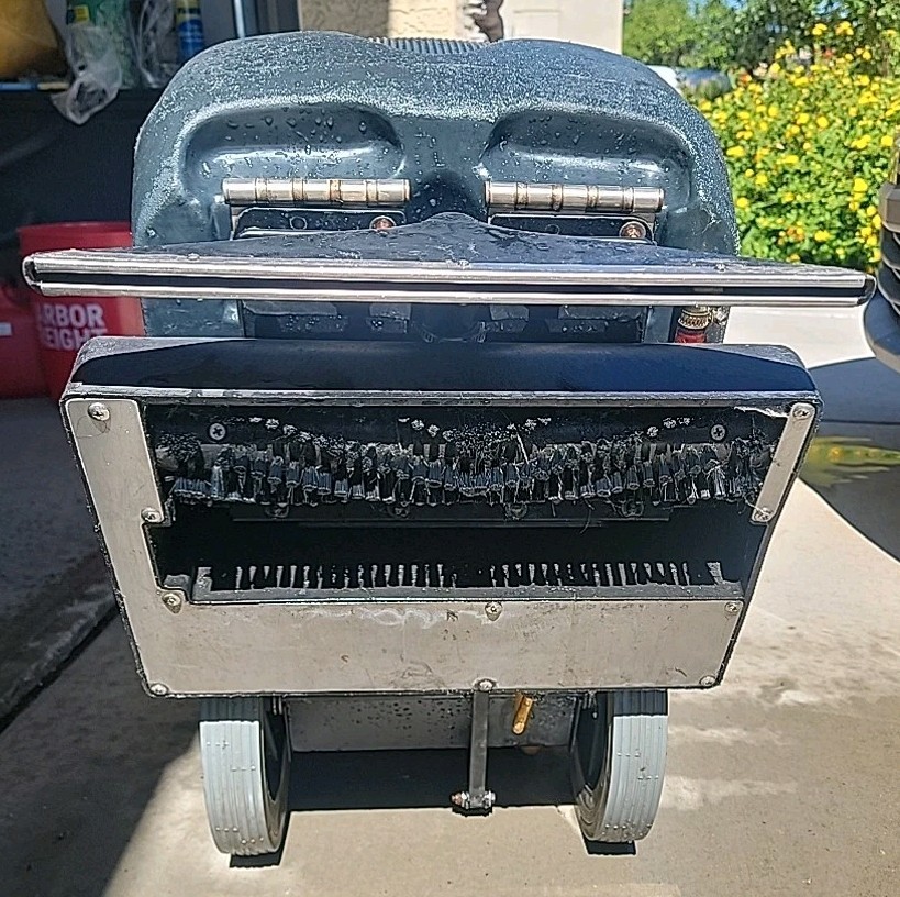 Triple S Bobcat 10 Commercial Floor Scrubber / Extractor – Fully Serviced