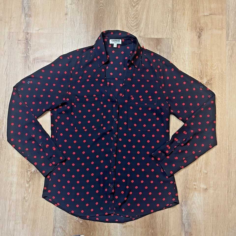 Blusa EXPRESS Portofino Calce Ajustado Lunares Manga con Pestaña Enrollable para Mujer M Negra Roja Foto 2 de 4
