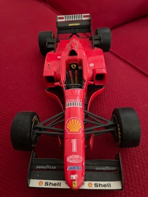 Modellino FERRARI F310 Formula 1 Maisto 1:20, senza scatola. - Immagine 2 di 3