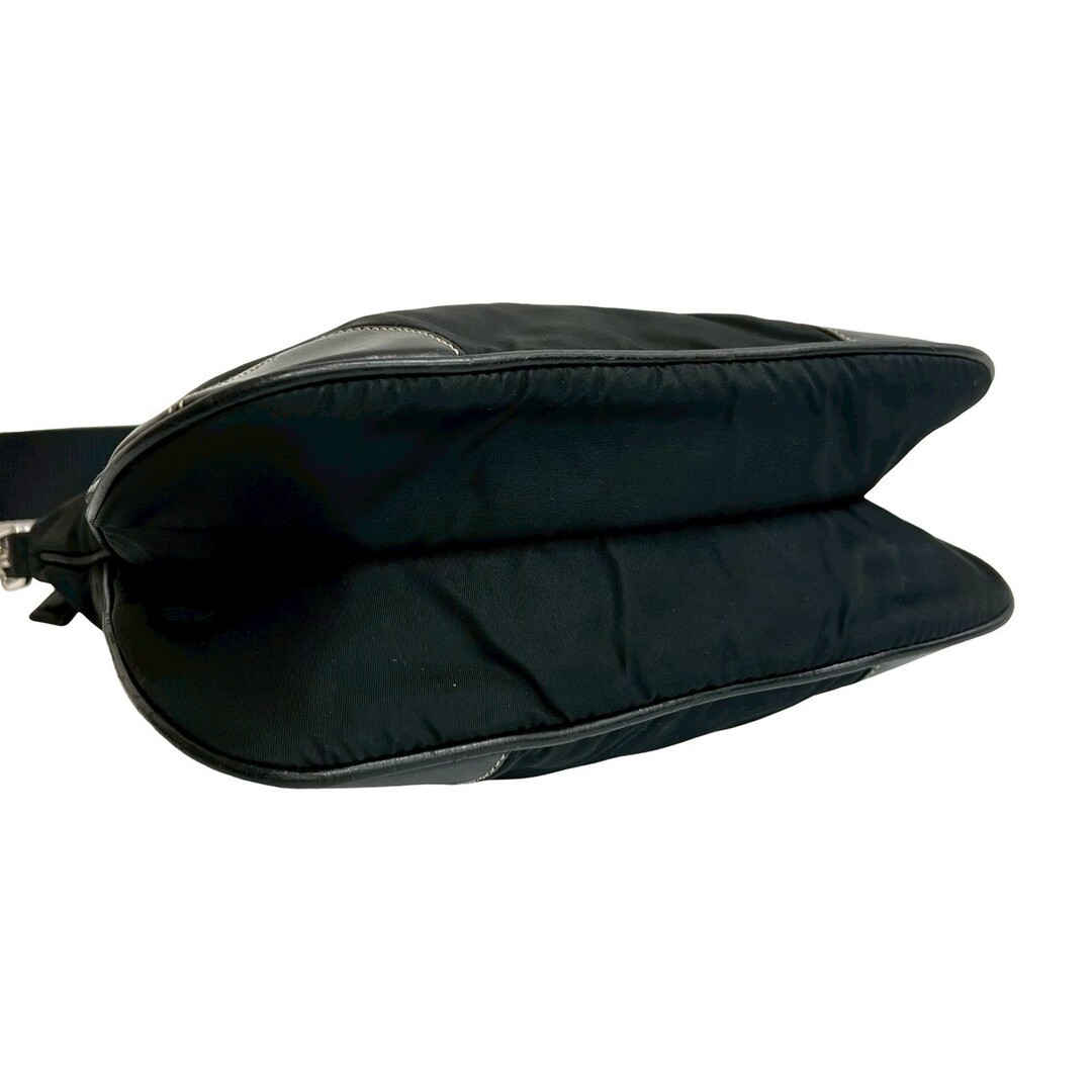 excellent condition PRADA triangular logo plate h… - image 7