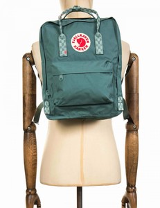 frost green chess pattern