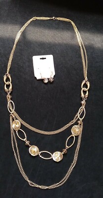 Vintage Madison ave (KPN-2196G)  Necklace & Earrings. Gold color  