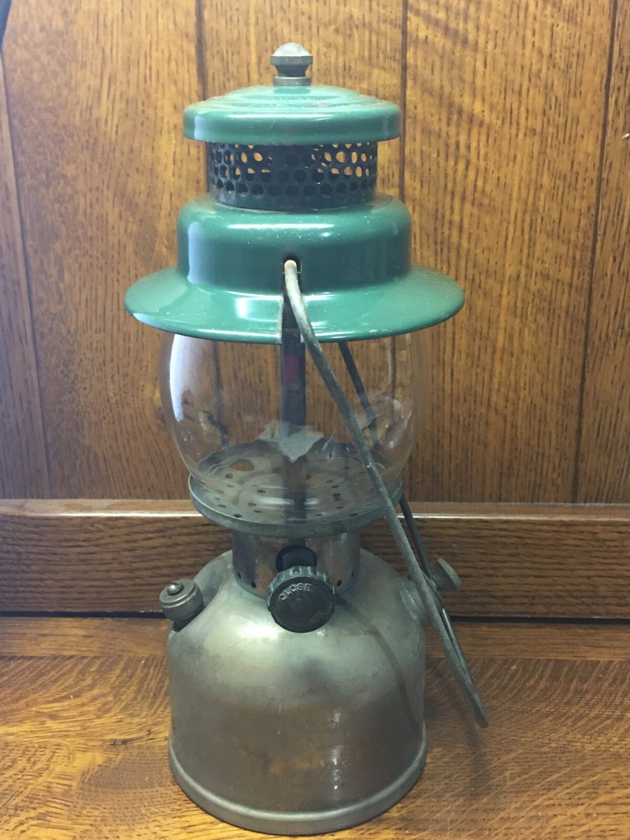 COLEMAN 8-48 VINTAGE LANTERN 242C SUNSHINE OF THE NIGHT ORIGINAL